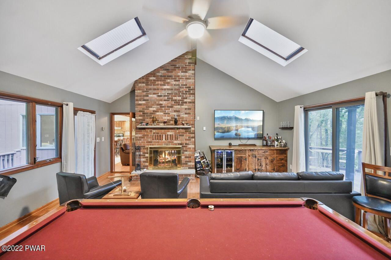 56 Roamingwood Road Lake Ariel, PA 18436 - Photo 4 of 61