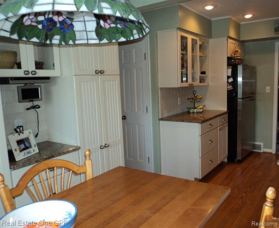 1461 Torrey Road Grosse Pointe, MI 48236 - Photo 11 of 20 Kitchen (2).JPG