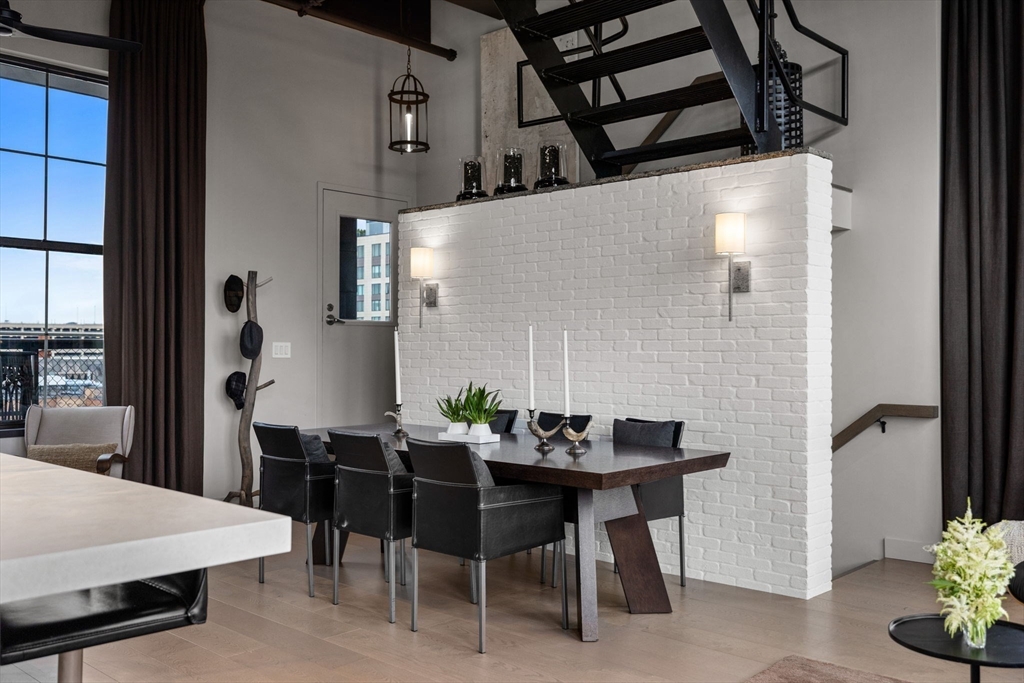 27 Wareham Street, Unit PH6 Boston, MA 02118 - Photo 16 of 41