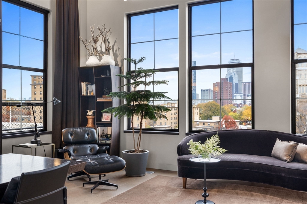 27 Wareham Street, Unit PH6 Boston, MA 02118 - Photo 5 of 41