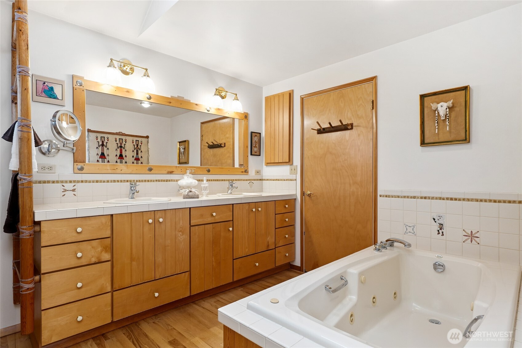 16740 Meridian Avenue North Shoreline, WA 98133 - Photo 12 of 33