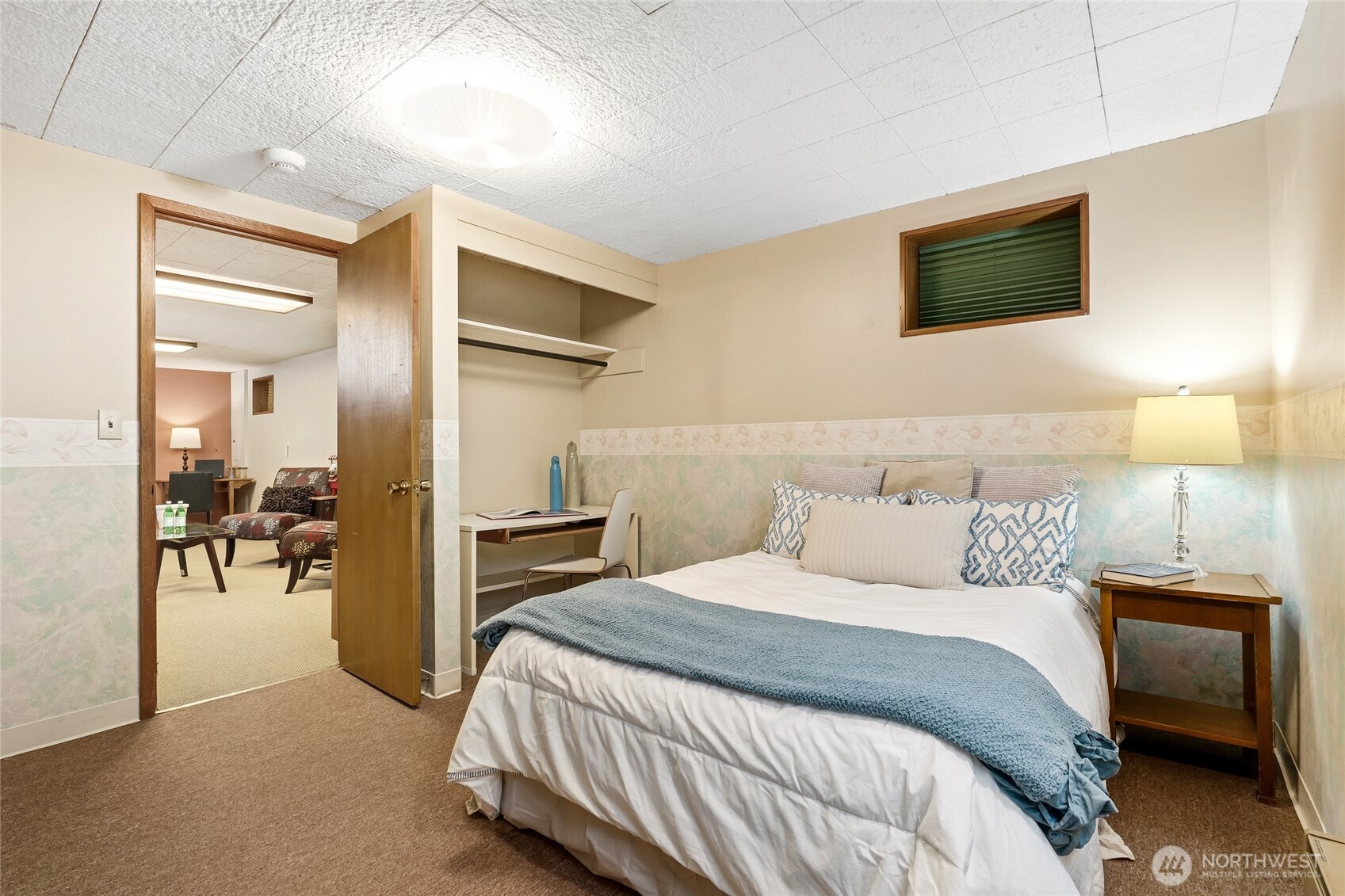 16740 Meridian Avenue North Shoreline, WA 98133 - Photo 23 of 33