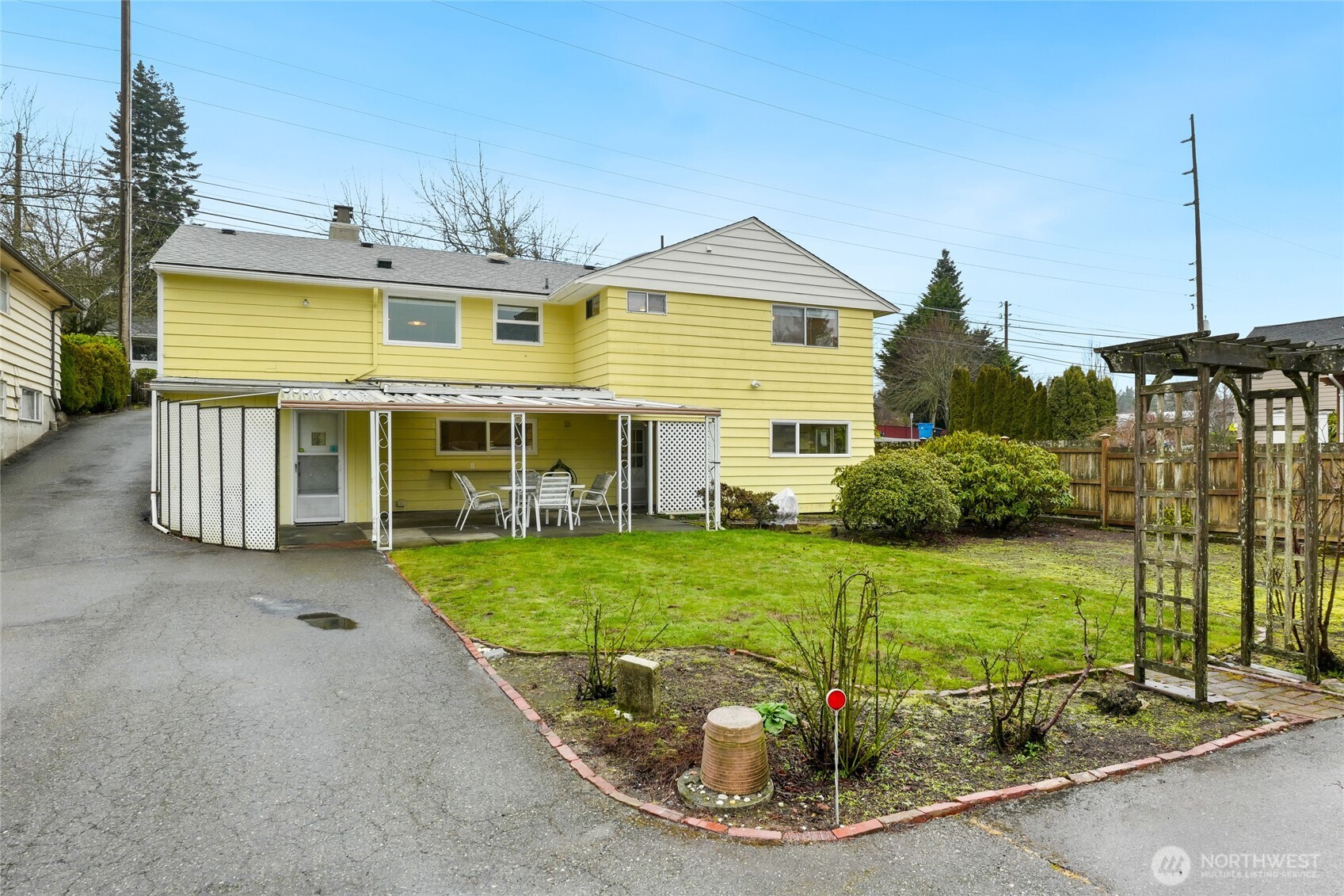 16740 Meridian Avenue North Shoreline, WA 98133 - Photo 29 of 33