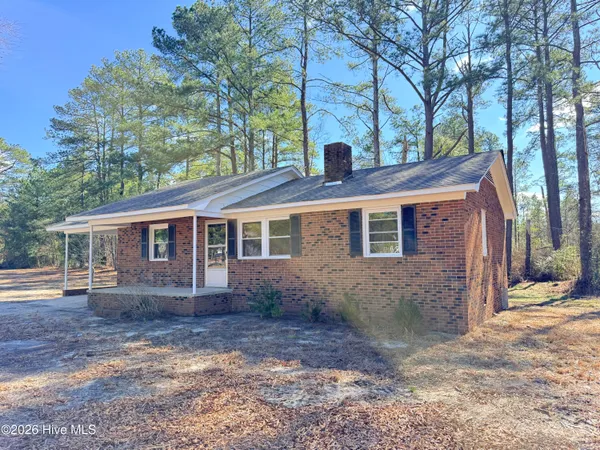 $219,000 | 2220 Highway 211, Eagle Springs, NC 27242