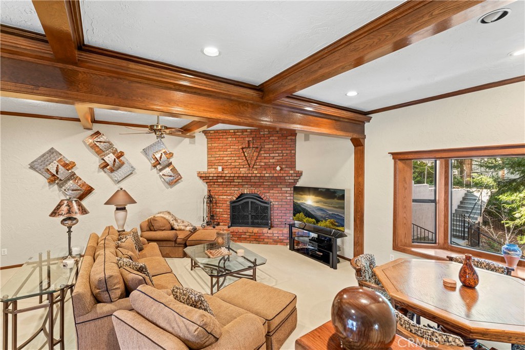 27563 West Shore Road Lake Arrowhead, CA 92352 - Photo 36 of 57