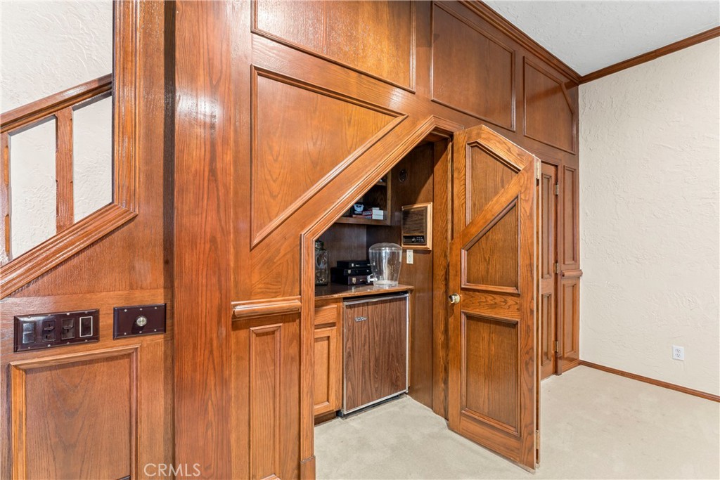 27563 West Shore Road Lake Arrowhead, CA 92352 - Photo 38 of 57
