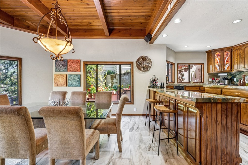 27563 West Shore Road Lake Arrowhead, CA 92352 - Photo 10 of 57