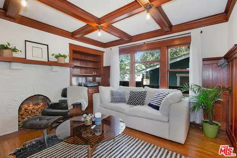 $4,795 | 1421 North Alvarado Street, Los Angeles, CA 90026