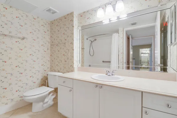 $350,000 | 254 Village Boulevard, Unit 4106, Tequesta, FL 33469