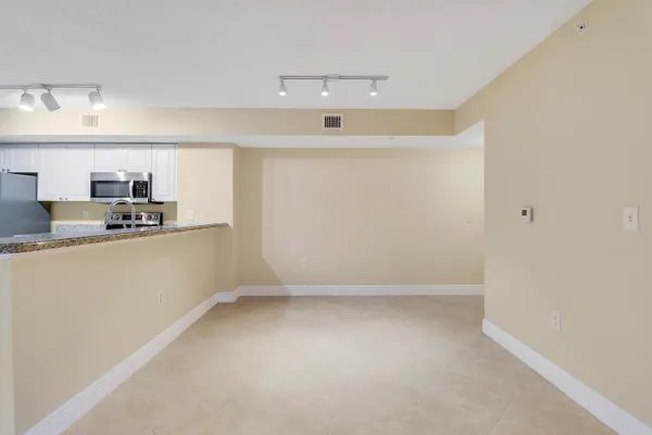 $350,000 | 254 Village Boulevard, Unit 4106, Tequesta, FL 33469