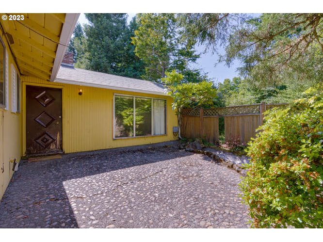 2280 Southwest Briggs Road Beaverton, OR 97005 - Photo 3 of 27 Gallery Image 3