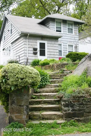 $3,250 | 28 Locust Street, Unit 1, Greenwich, CT 06830