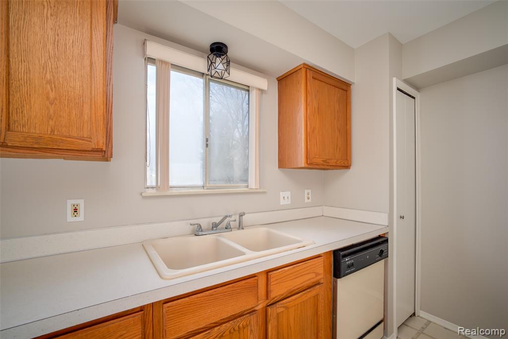 1243 Howard Street Mount Morris, MI 48458 - Photo 9 of 31