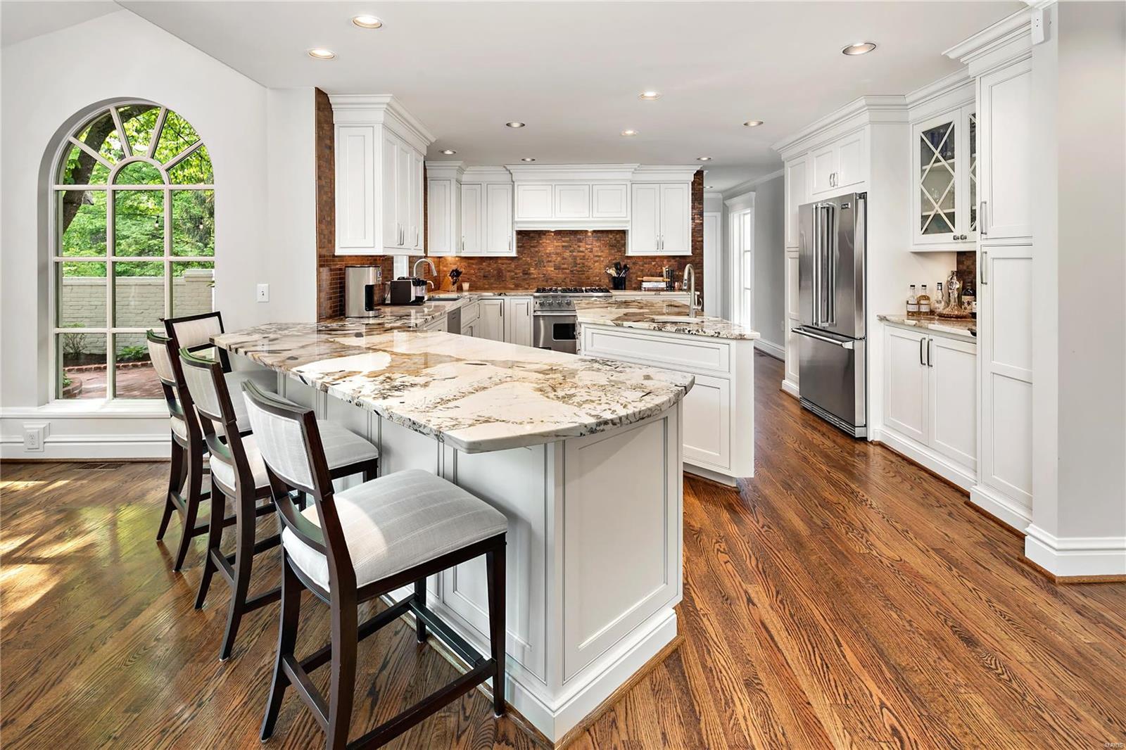 9804 Old Warson Road St. Louis, MO 63124 - Photo 7 of 9 Gallery Image 7