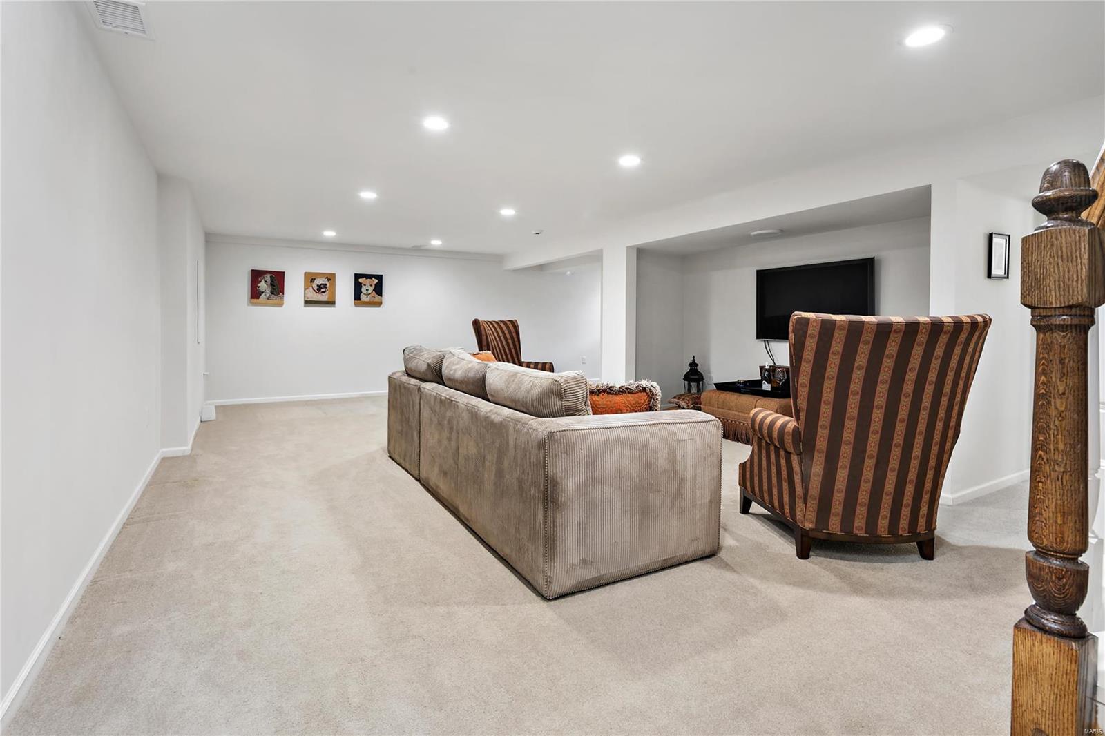 9804 Old Warson Road St. Louis, MO 63124 - Photo 8 of 9 Gallery Image 8