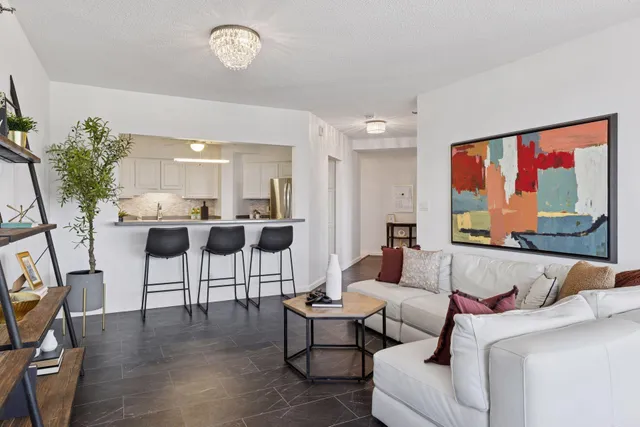 $315,000 | 168 6th Street East, Unit 3004, St. Paul, MN 55101