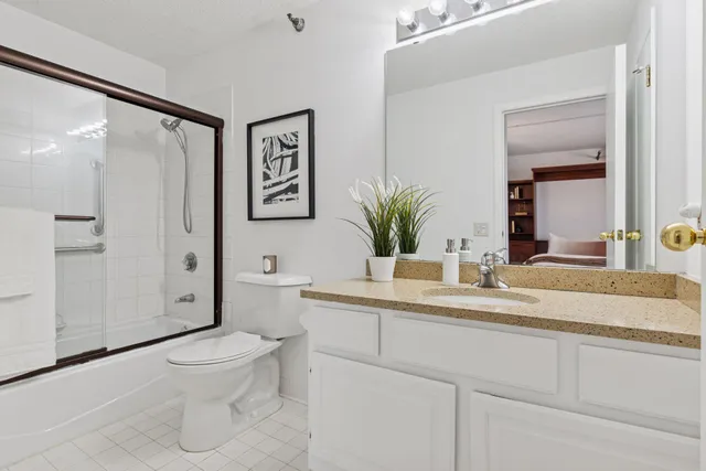 $315,000 | 168 6th Street East, Unit 3004, St. Paul, MN 55101