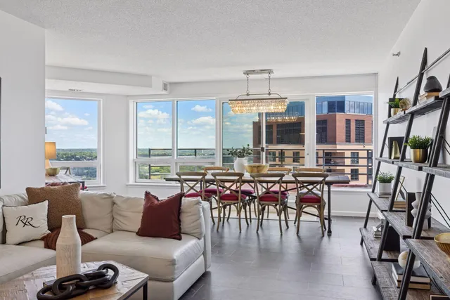 $315,000 | 168 6th Street East, Unit 3004, St. Paul, MN 55101