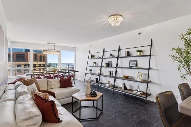 $315,000 | 168 6th Street East, Unit 3004, St. Paul, MN 55101