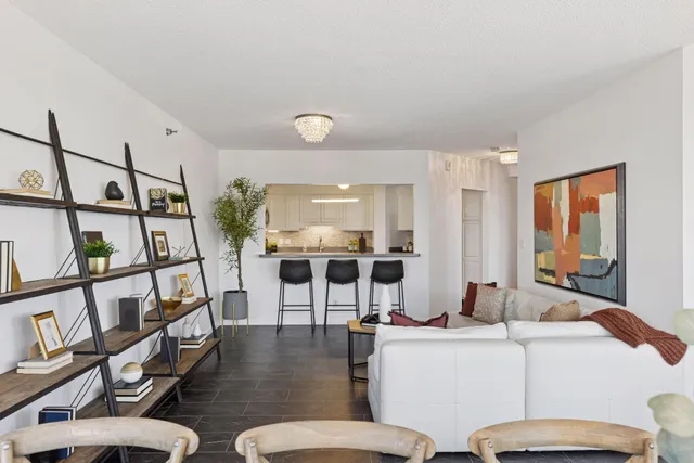 $315,000 | 168 6th Street East, Unit 3004, St. Paul, MN 55101