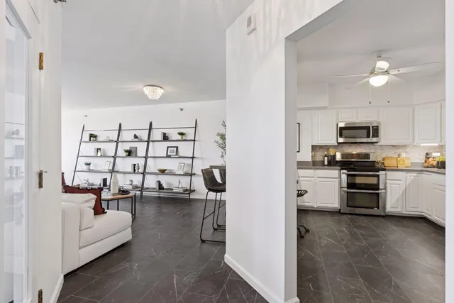 $315,000 | 168 6th Street East, Unit 3004, St. Paul, MN 55101