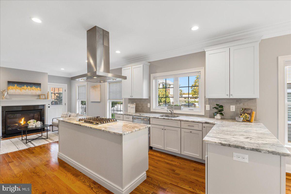 8 Harris Road Princeton, NJ 08540 - Photo 8 of 25 a kitchen with a stove a sink and a refrigerator
