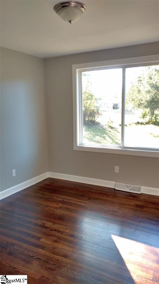 207 Forest Street Greer, SC 29650 - Photo 10 of 22 Gallery Image 10