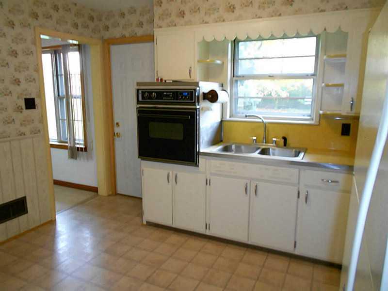 15 East Stop 13 Road Indianapolis, IN 46227 - Photo 5 of 22 Gallery Image 5
