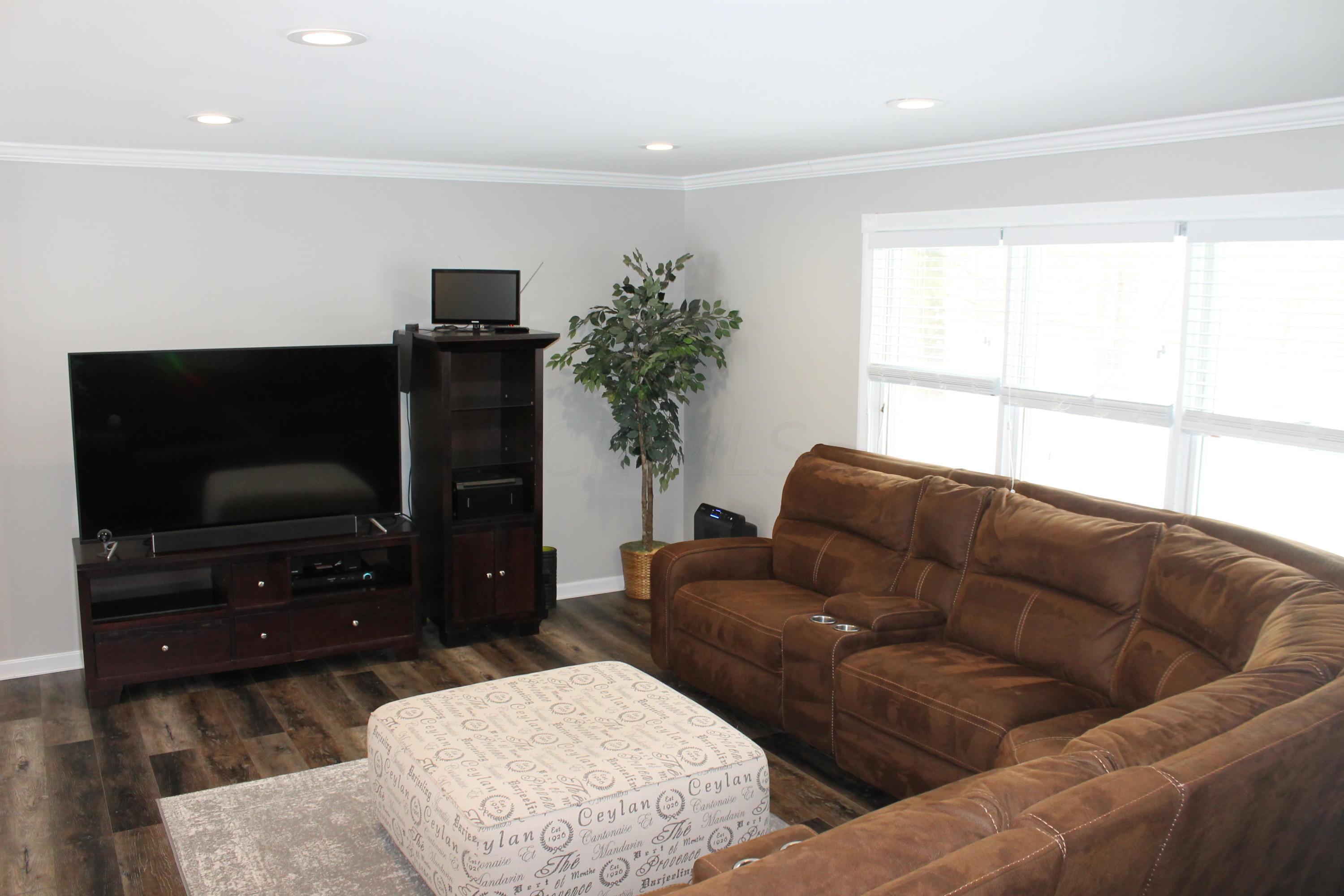 491 Coover Road Delaware, OH 43015 - Photo 3 of 25