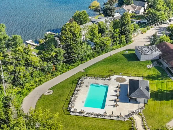 $315,000 | 35-06 Lausanne Court, Geneva, WI 53147