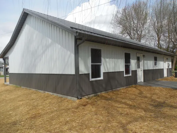 $225,000 | 418 Matilda Street, Elnora, IN 47529