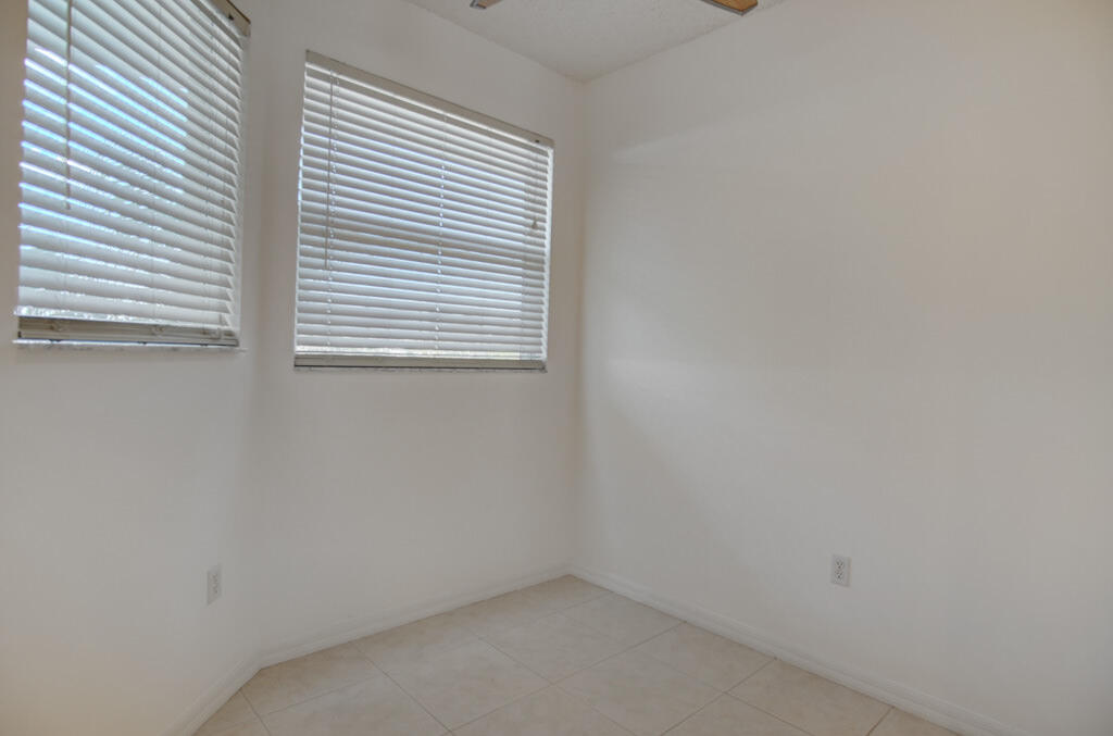 26 Royal Palm Way, Unit 503 Boca Raton, FL 33432 - Photo 27 of 30 18-1 breakfast nook