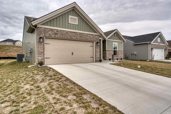 $355,000 | 2727 Willow Creek Drive, Evansville, IN 47712