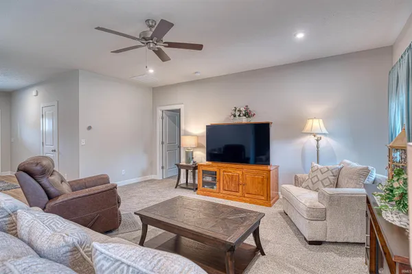 $355,000 | 2727 Willow Creek Drive, Evansville, IN 47712