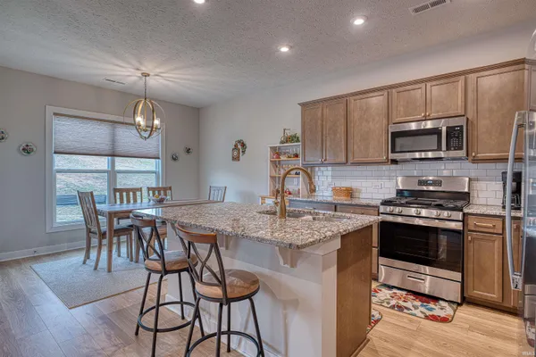 $355,000 | 2727 Willow Creek Drive, Evansville, IN 47712