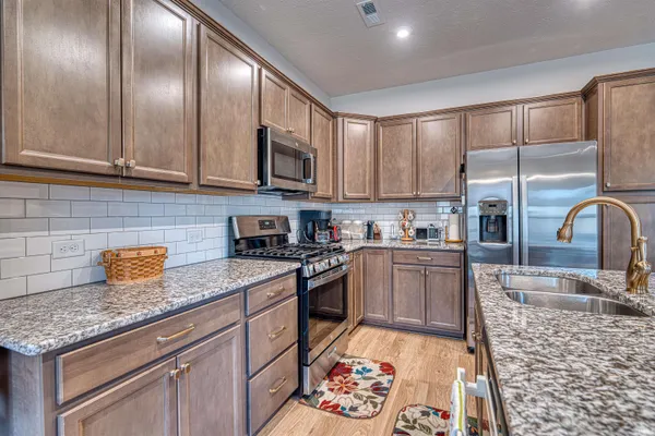 $355,000 | 2727 Willow Creek Drive, Evansville, IN 47712
