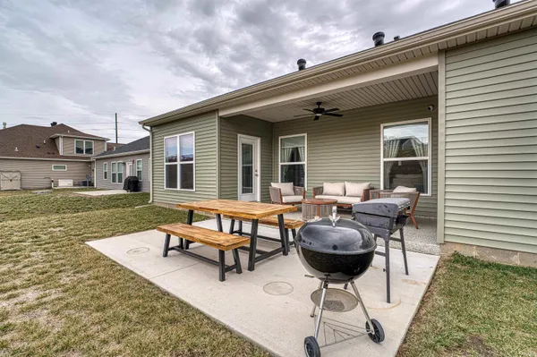 $355,000 | 2727 Willow Creek Drive, Evansville, IN 47712