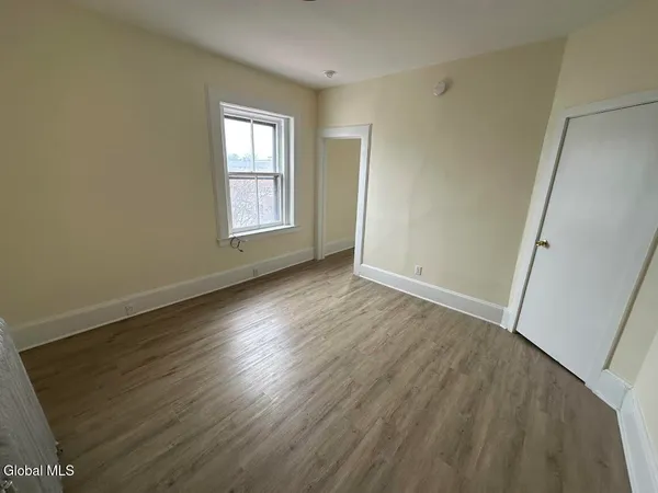 $1,100 | 16 Caroline Street, Unit 6, Saratoga Springs, NY 12866