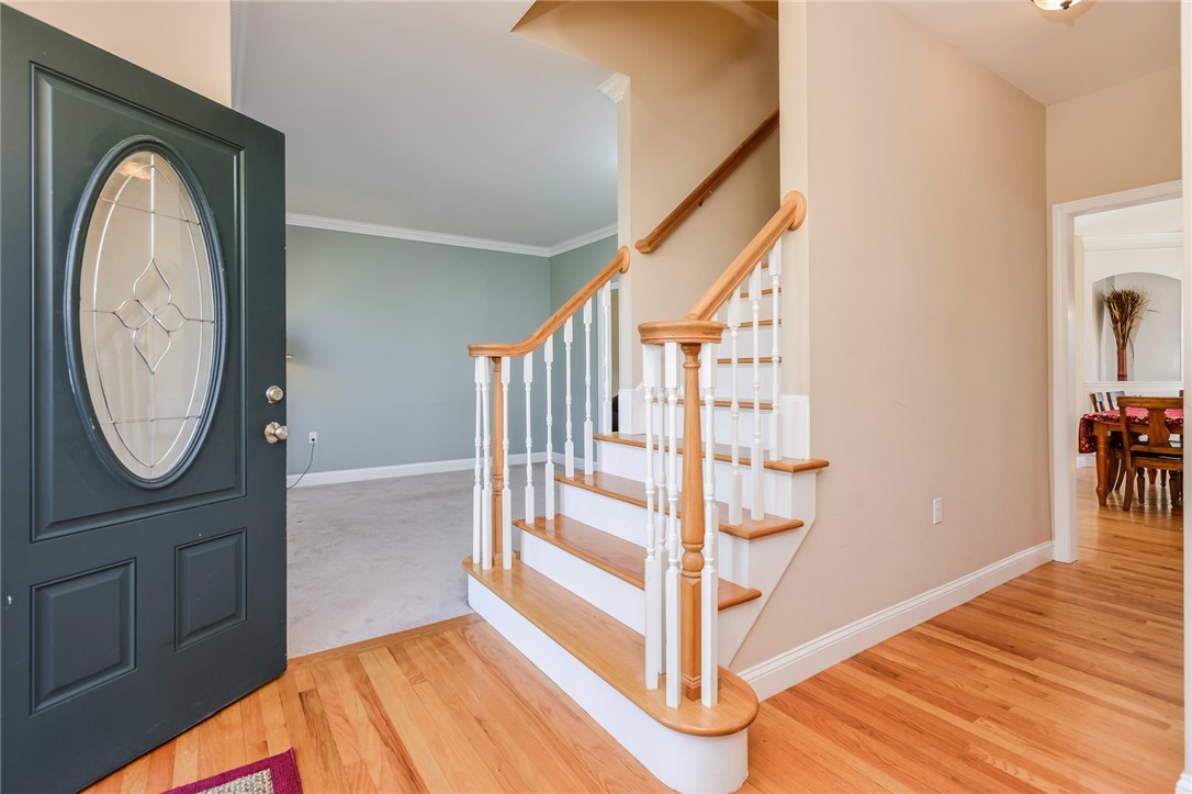 365 Cottrell Road Tiverton, RI 02878 - Photo 7 of 28