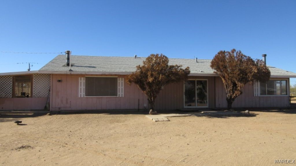 3425 Mobile Road Golden Valley, AZ 86413 - Photo 2 of 22 Front of Structure
