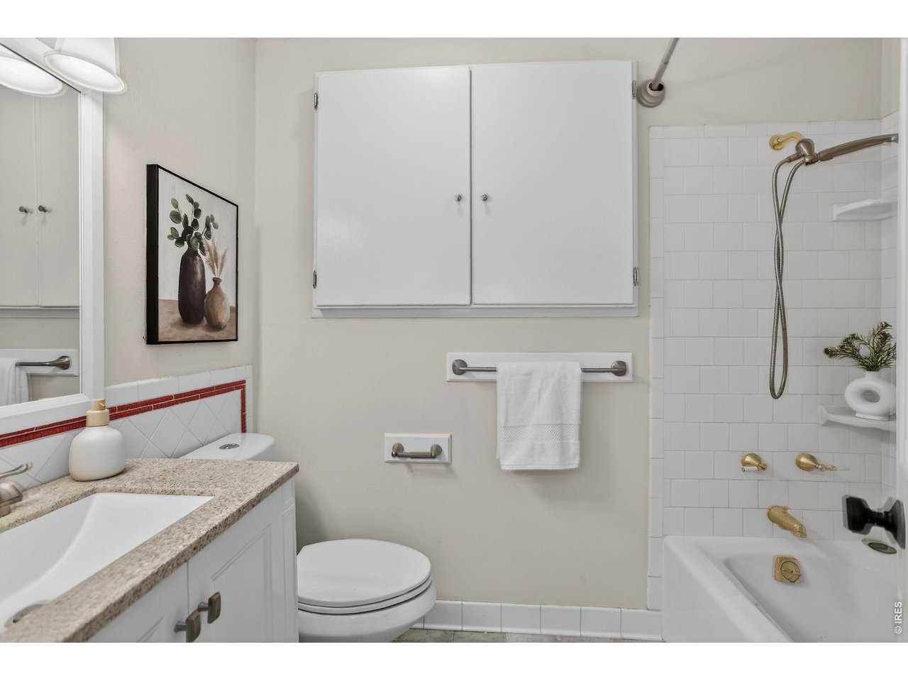 6398 Twin Lakes Road Boulder, CO 80301 - Photo 12 of 30 Full Bath on Main Floor