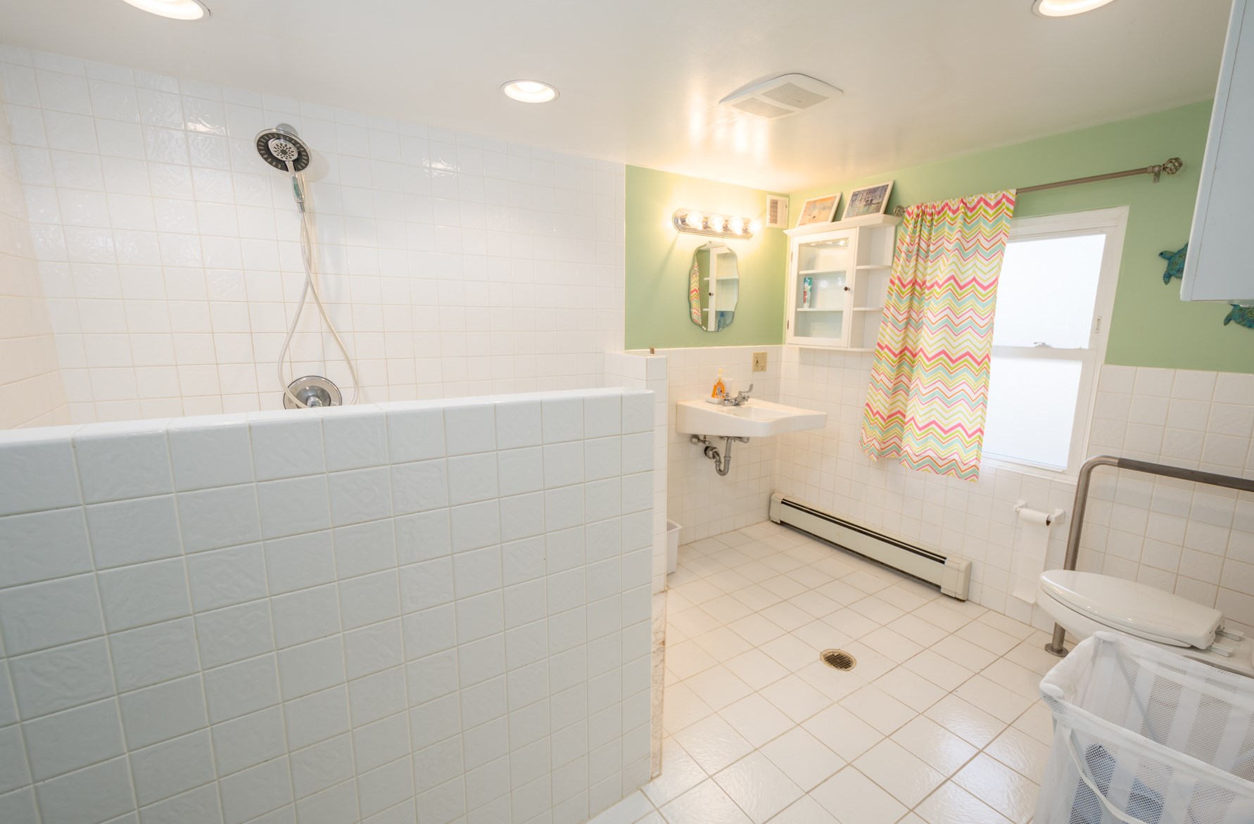 16 Hill Road, Unit 12 Tilton, NH 03276 - Photo 14 of 18