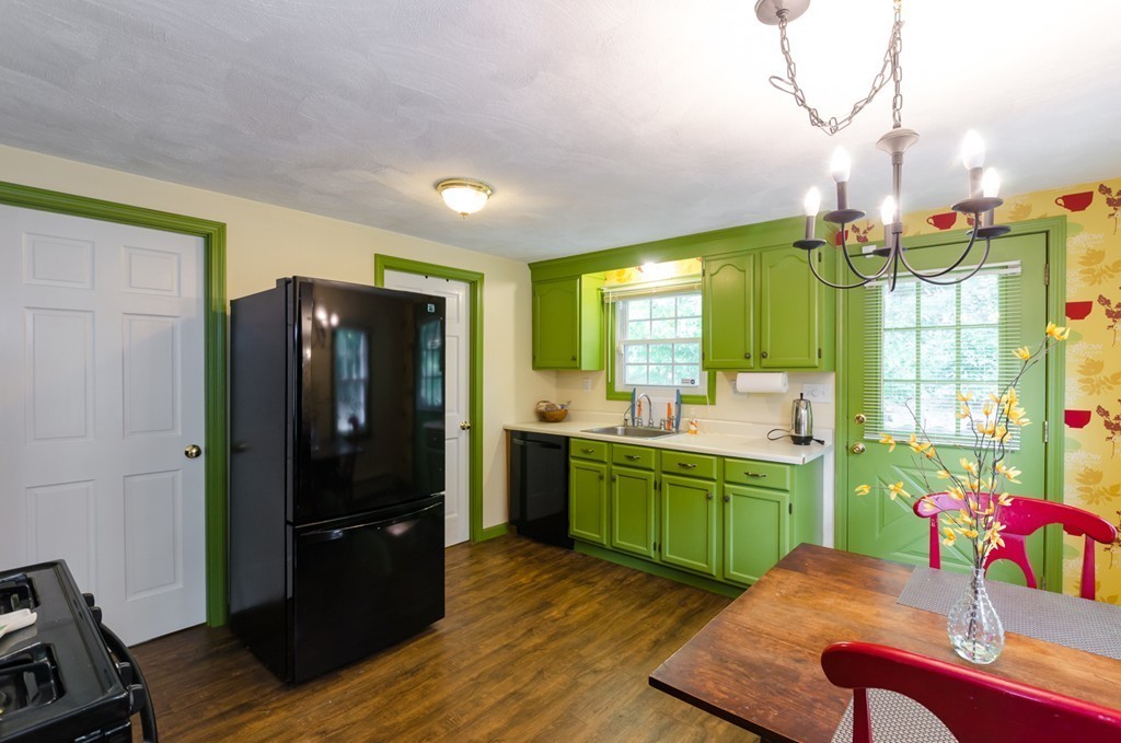 216 Nashua Road Billerica, MA 01862 - Photo 11 of 23 Gallery Image 11