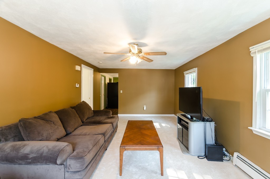 216 Nashua Road Billerica, MA 01862 - Photo 6 of 23 Gallery Image 6
