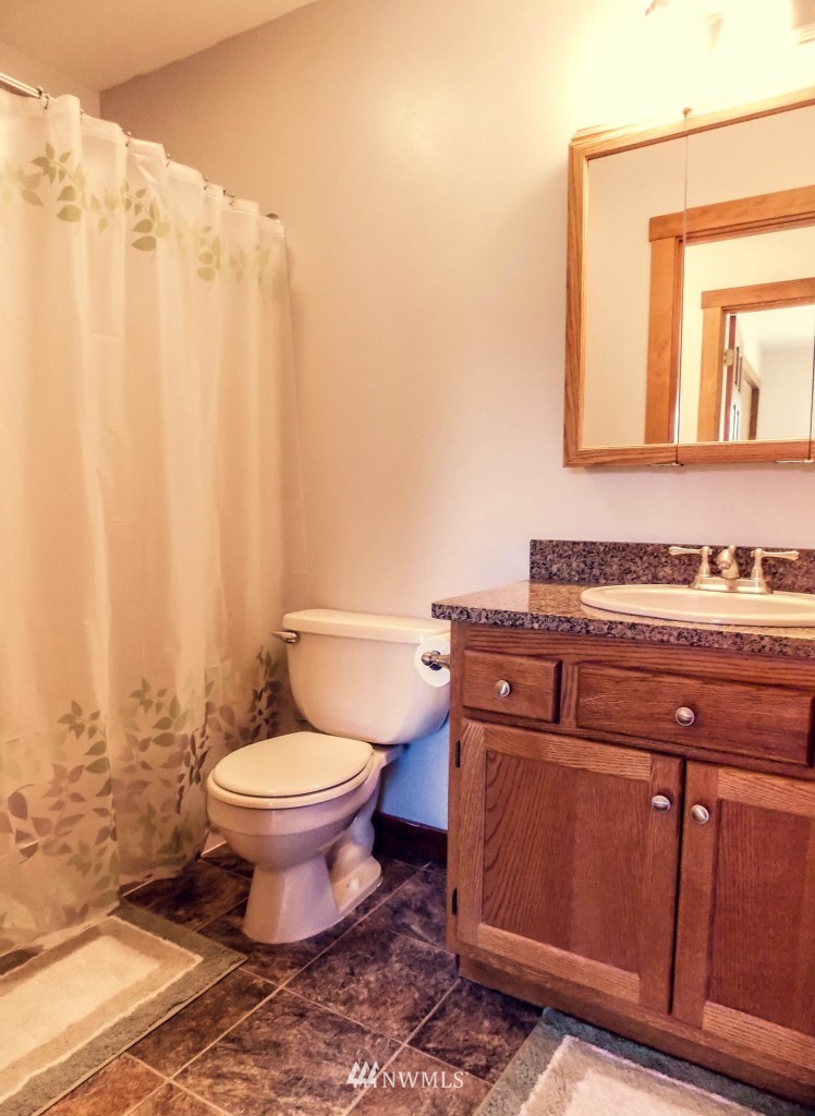 101 Hawkins Road Winlock, WA 98596 - Photo 11 of 24