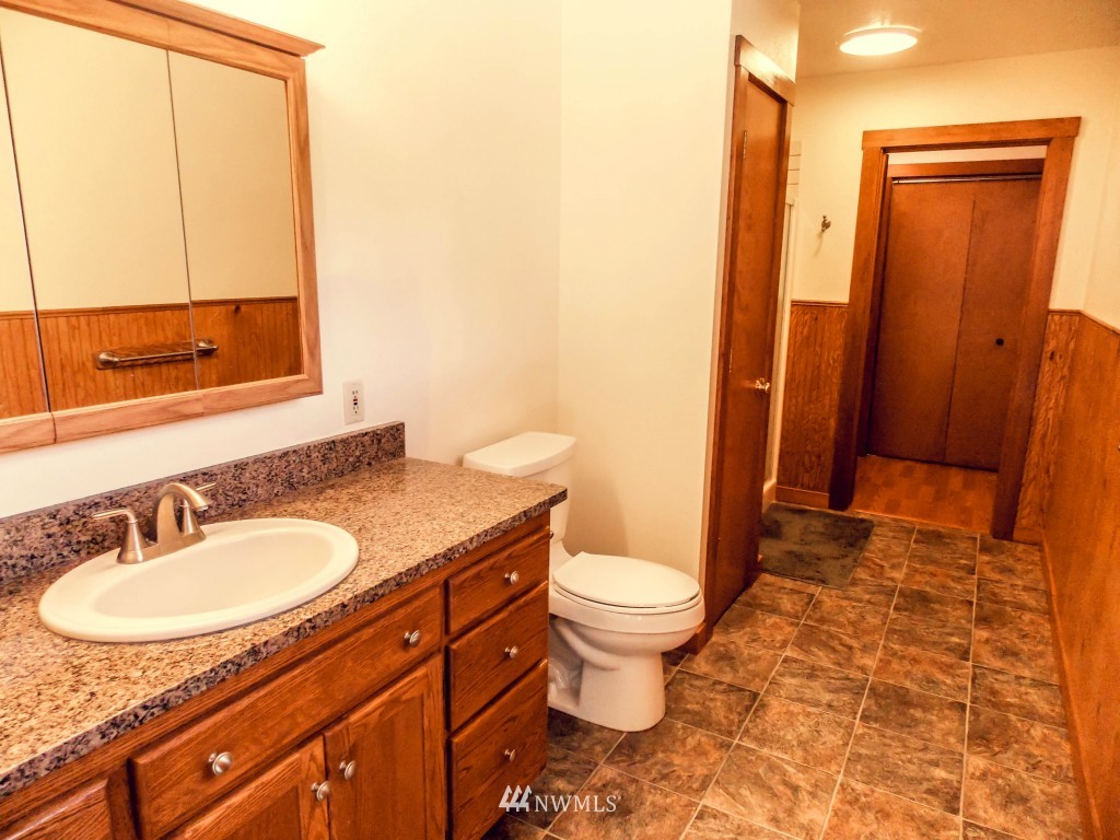 101 Hawkins Road Winlock, WA 98596 - Photo 14 of 24