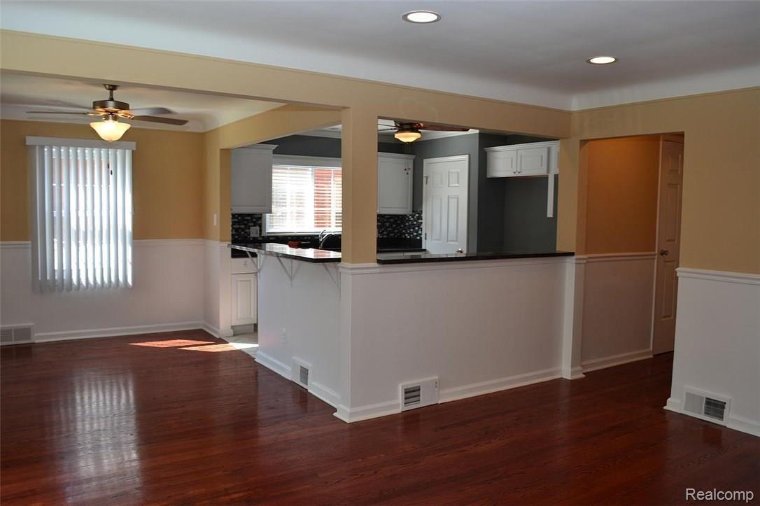 15357 Forrer Street Detroit, MI 48227 - Photo 5 of 15 living room.jpg