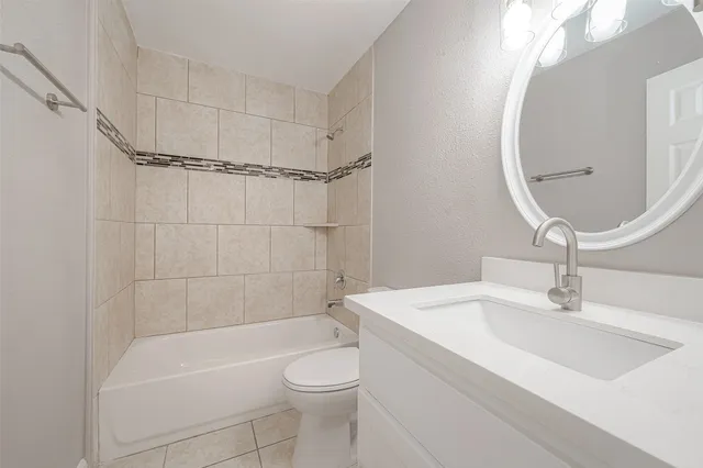 $1,700 | 8714 Valley Flag Drive, Houston, TX 77078