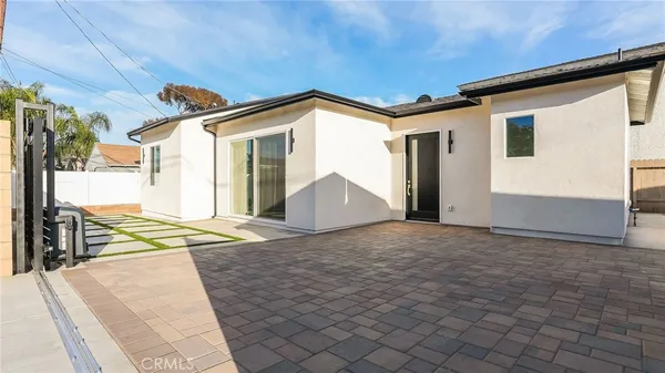 $5,000 | 1822 Pomona Avenue, Unit B, Costa Mesa, CA 92627