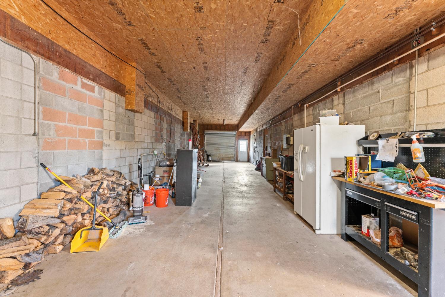 5585 Garden Bar Road, Unit 2 Lincoln, CA 95648 - Photo 37 of 65 a view of steet with seating area